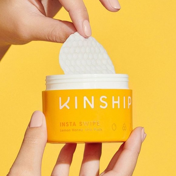 KINSHIP LEMON HONEY AHA EXFOLIATING PADS - Picture 2 of 4